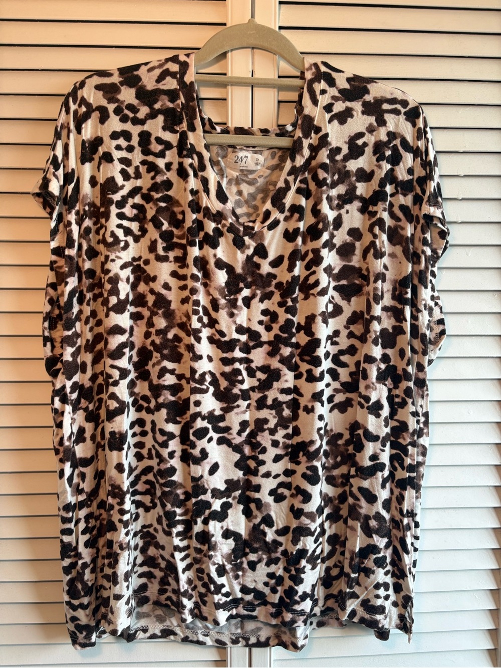 Maurice’s Women's Short Sleeve V-Neck Animal Print Tee in Black and Cream
